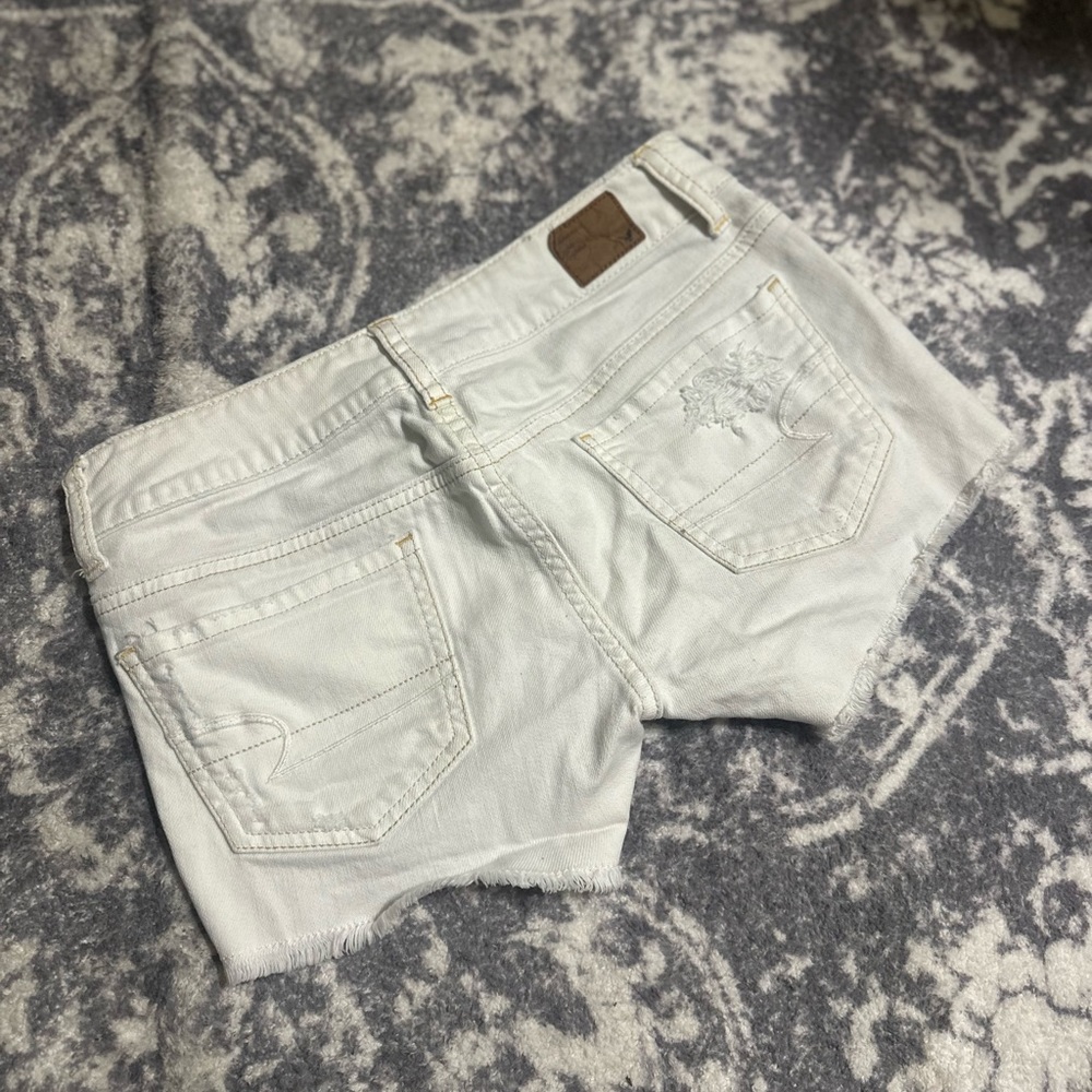 White American eagle shorts